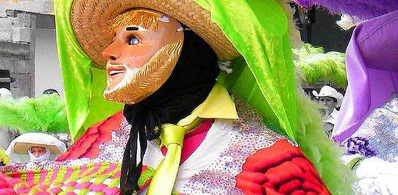 Danzantes de carnaval :: Descubre Tlaxcala